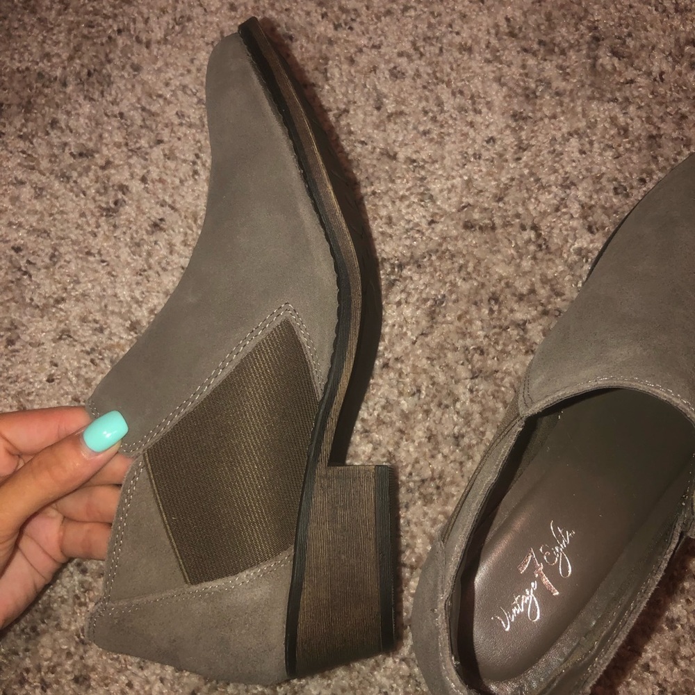Boots with small heel
